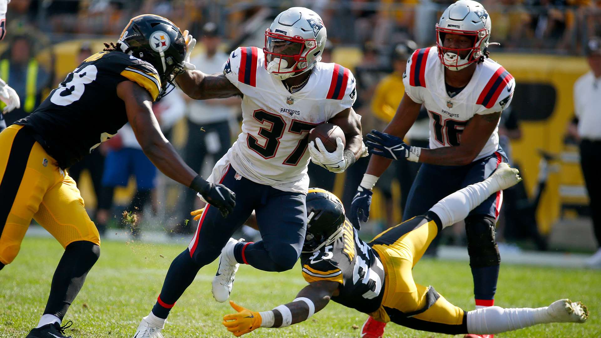 中場範德貝 中場範德貝